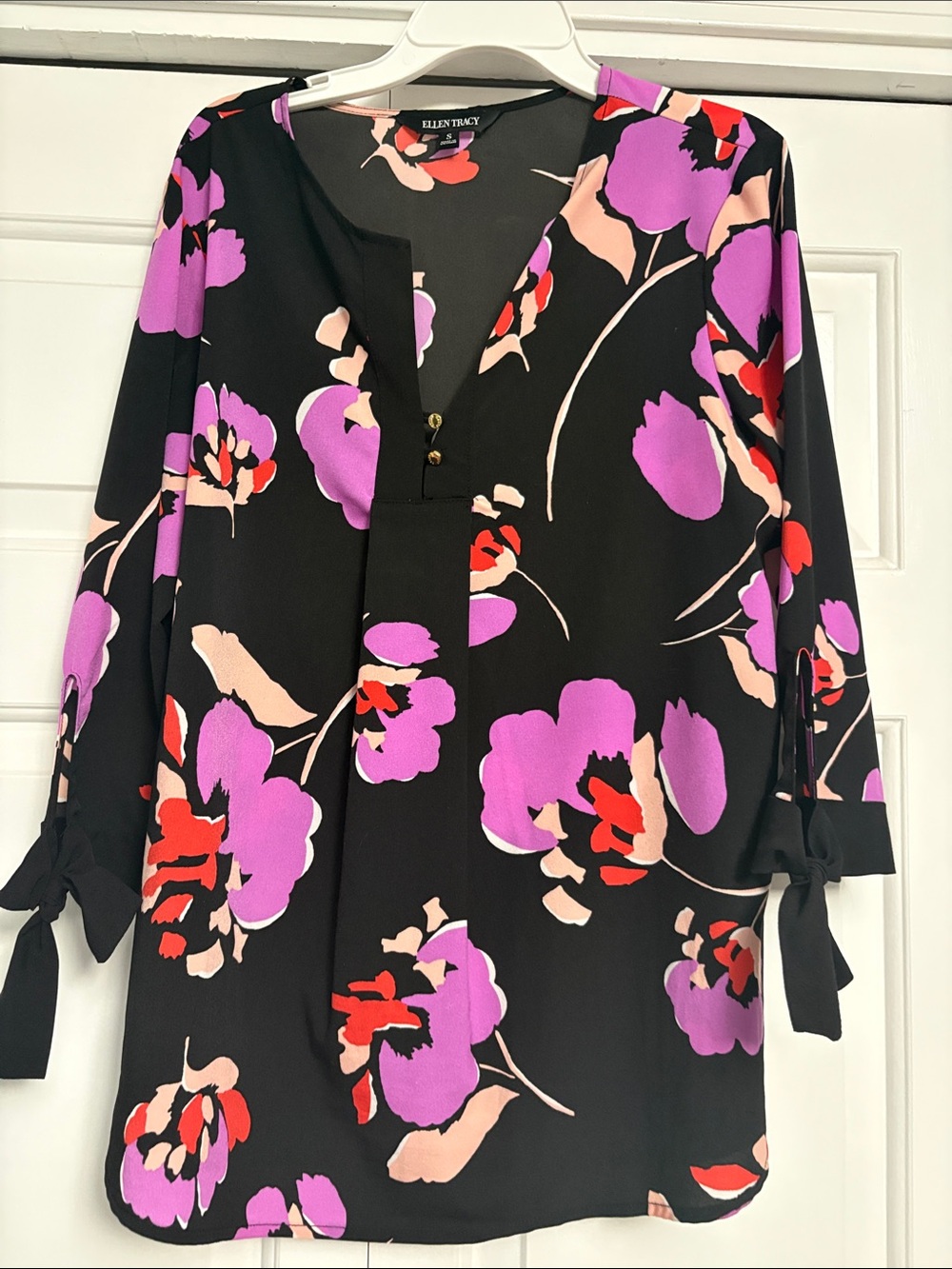 Ellen Tracy Black Floral Tie-Sleeve Blouse - Purple & Red Blooms